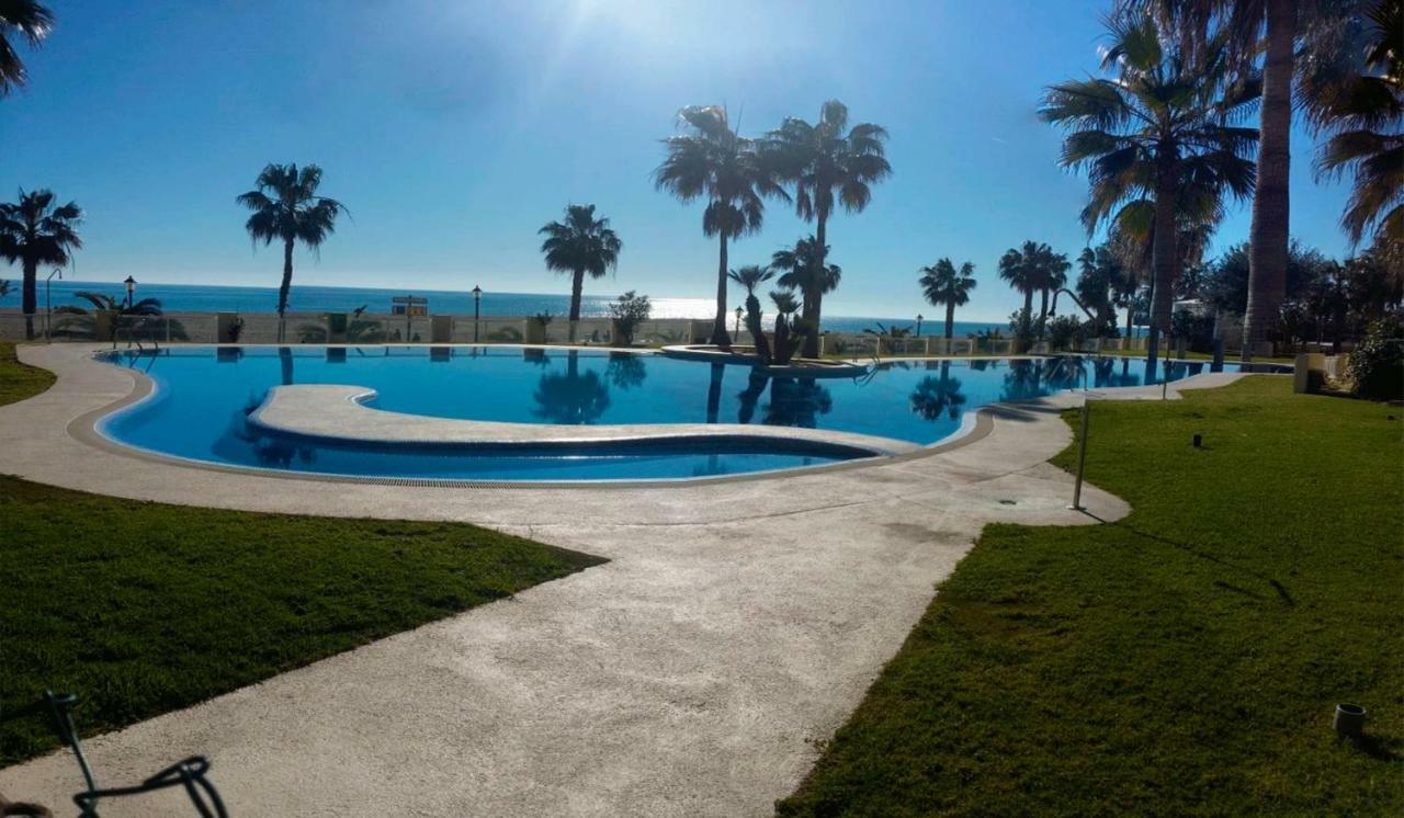 Primera Linea De Playa Roquetas de Mar Exterior foto